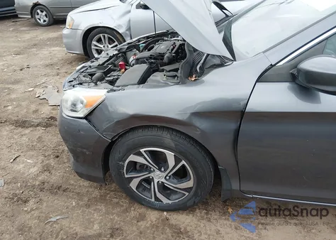 2016 Honda Accord Lx z USA, uszkodzony, nr VIN 1HGCR2F34GA195090